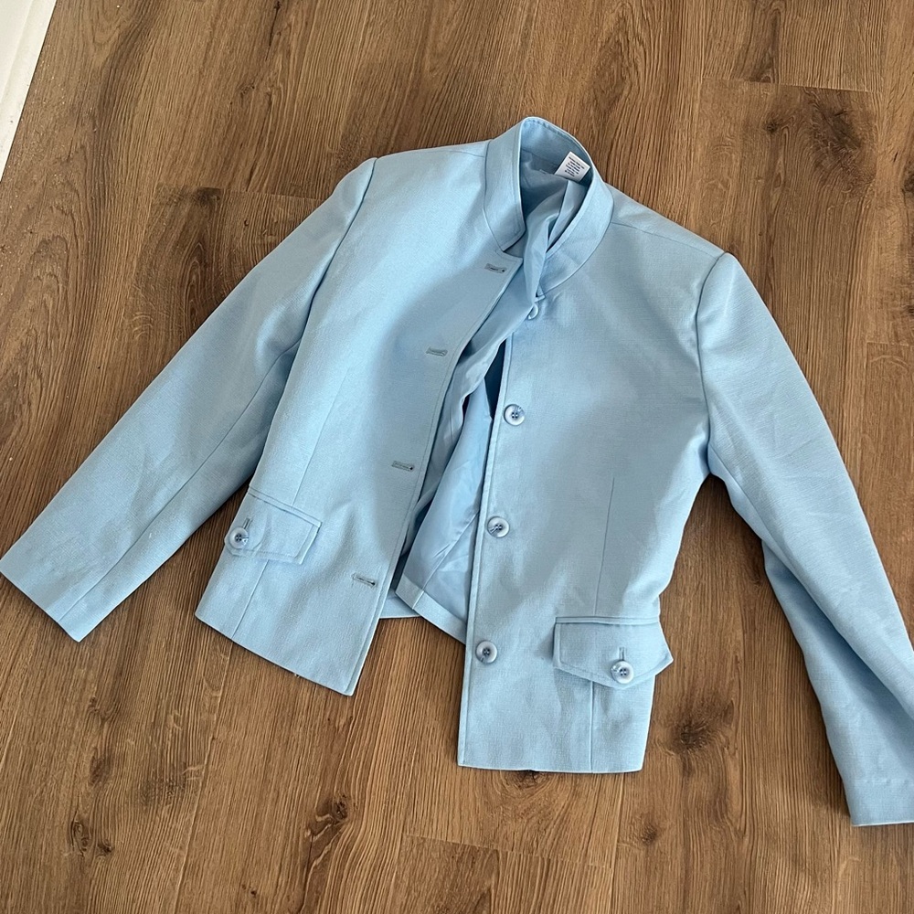 Blue Blazer with Classic Denim Style